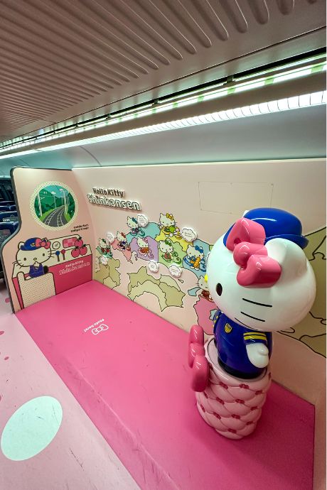 One of the two photo op areas inside the Hello Kitty Shinkansen