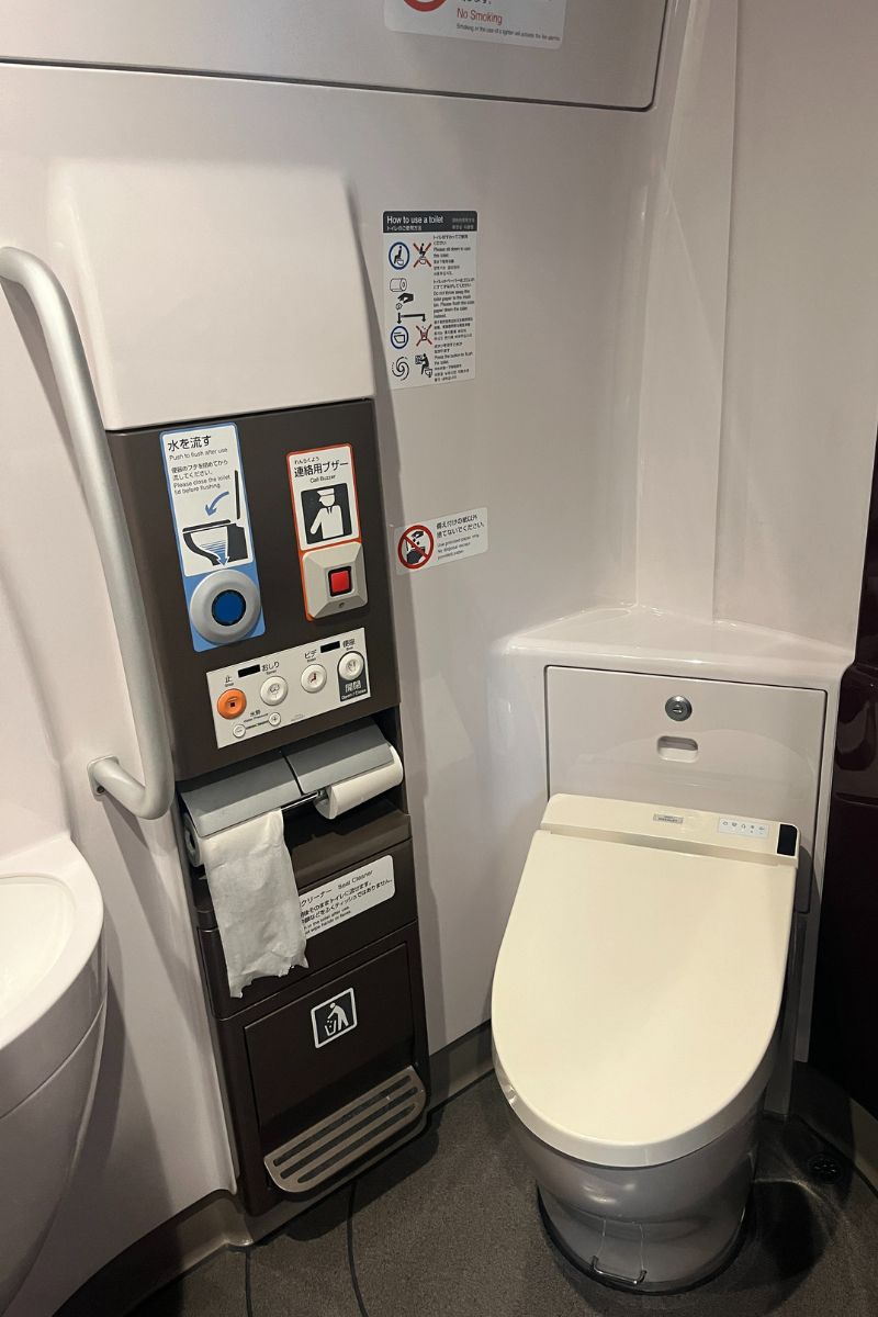 Experience the N700 Shinkansen - Fast, Smooth, And Efficient